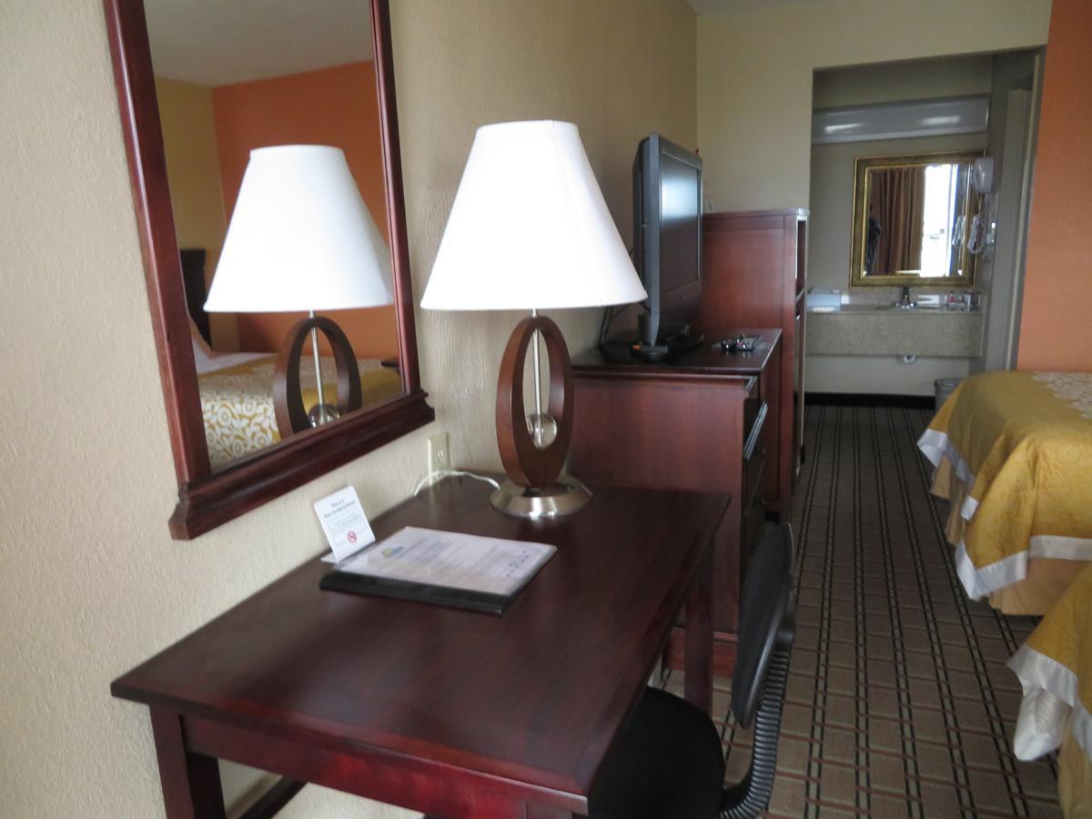 Days Inn By Wyndham Blytheville Zewnętrze zdjęcie